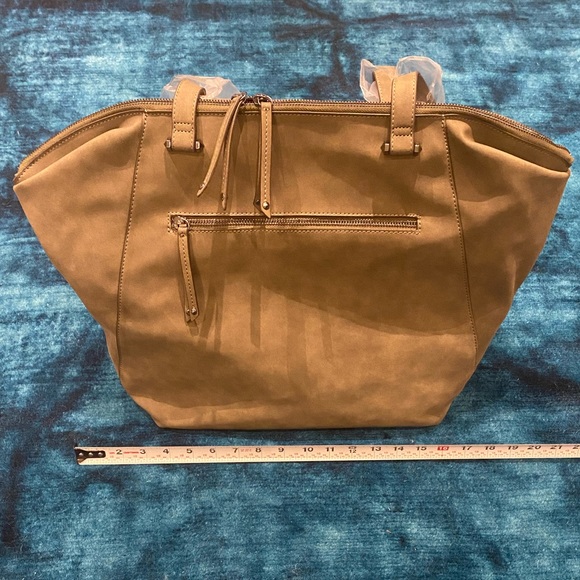 INC International Concepts GIIGI Tote - Picture 5 of 8